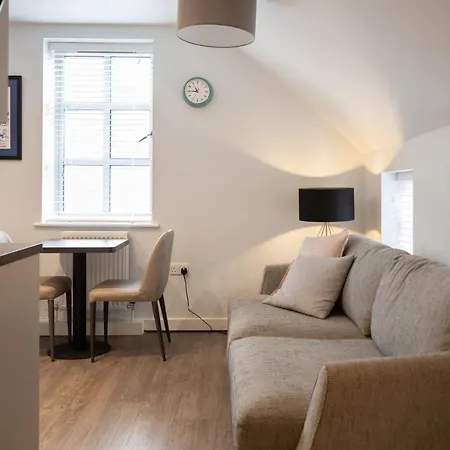 호텔 The Falcon Tap Boutique *